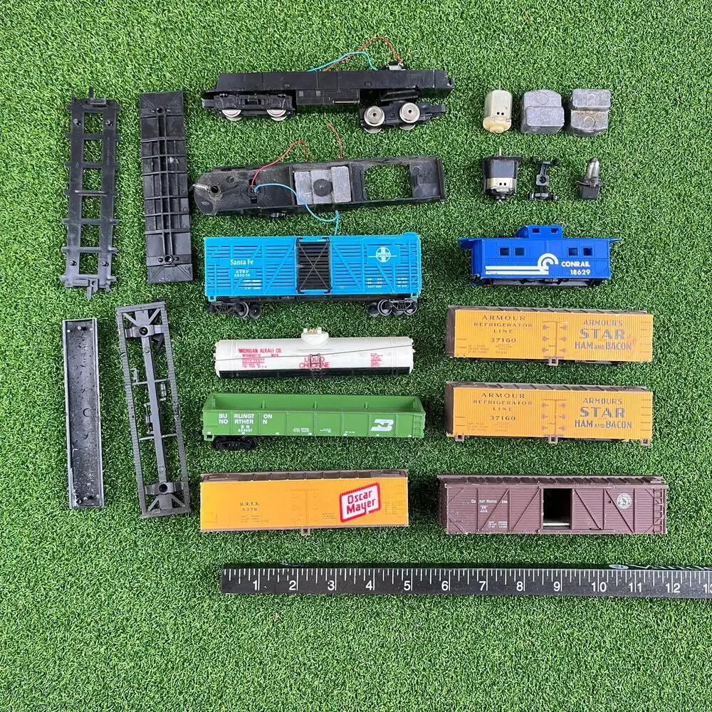 Vintage Lot HO Scale Model Train Parts Set